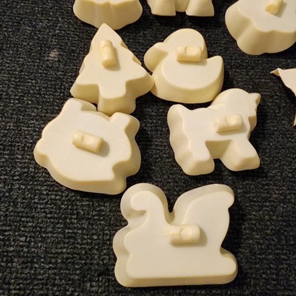 Vintage 1984 Rowoco Rolling Snap-on Cookie Cutter w/12 Shapes - Picture 5 of 5